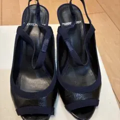 美品✨PIERRE HARDY パンプス ピンヒール バックジップ 黒 37.5 美品✨PIERRE HARDY パンプス ピンヒール バックジップ 黒 37.5 - メルカリ