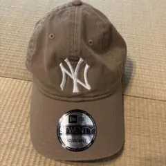 New Era 9TWENTY NYロゴキャップ ブラウン