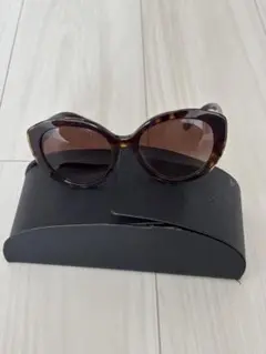 PRADA サングラス CE 688S 黒 ケース付き - メルカリ