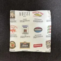 MOUSSY ISSUE 22 半袖Tシャツ
