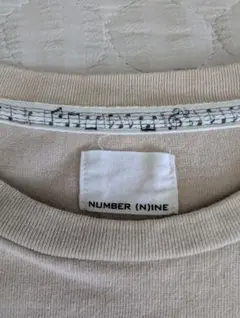 NUMBER (N)INE Tシャツ ベージュ サイズ2のサムネイル
