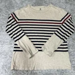 【値下げ】UNIQLO 長袖シャツ　140cm Tシャツ　ユニクロ　春服のサムネイル