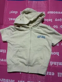 GAP クリーム色 ジップアップパーカー105cm 半袖セット110cm