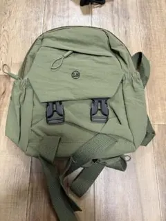 【新品】2WAY ボディバッグ ミニリュック ナイロン カーキ 緑 軽量A02