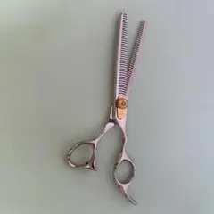 ♡サプリーム 右利き用♡トリミング ストレートシザー7インチ - メルカリ