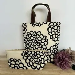 ミニトートバッグ　小物入れ　2点セット 4