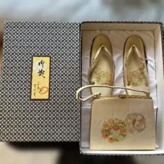 心斎橋　てんぐ　和装小物　草履とバッグのセット 金色 花柄刺繍　成人式