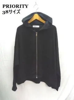 PRIORITY /プライオリティ ◎黒ジップアップパーカー　38サイズのサムネイル