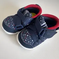 Item thumbnail for item 2a5e1741-21ce-4daf-93ea-1e004cd11204