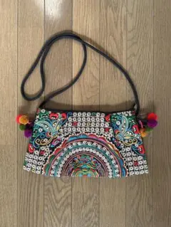 エスニック カラフル刺繍 ショルダーバッグ サコッシュ