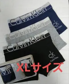 Calvin Klein　 ボクサーパンツ　XLサイズ　 3枚セット黒、グレー紺のサムネイル