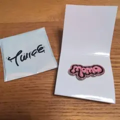 TWICE THIS IS FOR momoのランダムピンバッチ