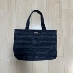 ナイロン製黒トートバッグ（内側濃いピンク）