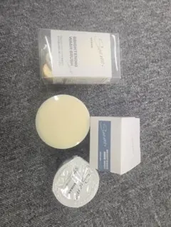 シカリ　SHIKARI BRIGHTENING WASH BRUSHのサムネイル