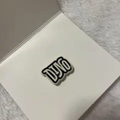 SEVENTEEN HOLIDAY ピンバッジ ディノ