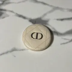 Dior ディオールスキン フォーエヴァー クチュール ルミナイザー 02のサムネイル