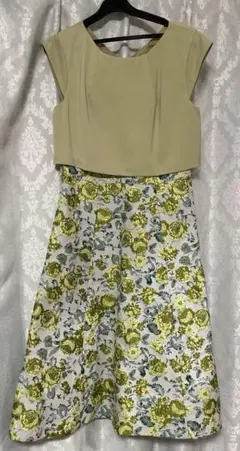 ジルスチュアート　ワンピース　綺麗なグリーン