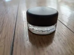 MAC プロ ロングウェア ペイント ポット ペイントリー