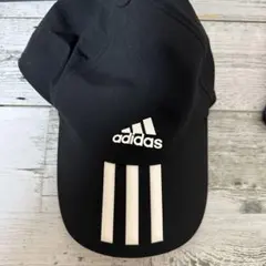 adidas キャップ　帽子　黒