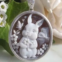 新品 ガリオーネ氏 シェルカメオ SILVER ペンダントトップ ウサギ うさぎ 新品 ガリオーネ氏 シェルカメオ SILVER ペンダントトップ ウサギ