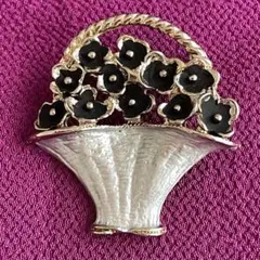 ブローチ　花かごデザイン ブローチ ビンテージブローチ
