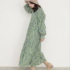 新品　wcloset 小花柄ティアード2WAYワンピース