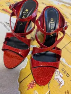 DIANA　赤サンダル
