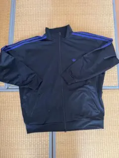 adidas トラックジャケット