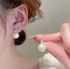 パール ピアス 真珠風 上品 揺れるピアス 韓国 結婚式 フォーマル