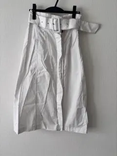ZARA ホワイト ベルト付きスカート