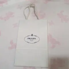 PRADA 紙袋 ホワイト