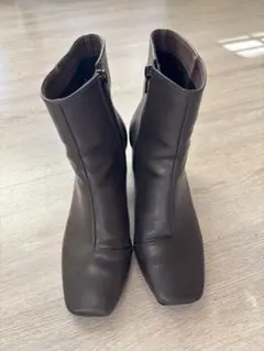 Item thumbnail for item eefc9878-4b2e-47a2-b435-638d836cff6a