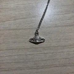 Vivienne Westwood 土星モチーフ ネックレス - メルカリ