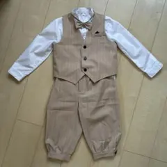 フォーマルスーツ 120 ベージュ　美品