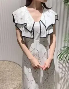 スナイデル　Snidel パイピングフリルワンピース