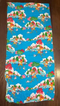 昭和レトロ　生地　布　バンビ　ウサギ　150cm程×72cm