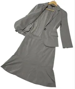アンタイトル　セットアップ　スカートスーツ　グレー　春～秋向け　サイズ1