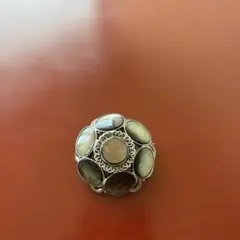 シルバー フラワーデザイン ブローチ