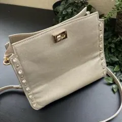 DIANAの「ビジュー×スタッズ 2WAYミニバッグシャンパンゴールドのサムネイル