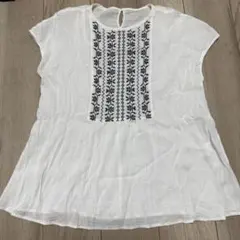 URBAN RESEARCH DOORS ドアーズ　刺繍入りノースリーブトップス