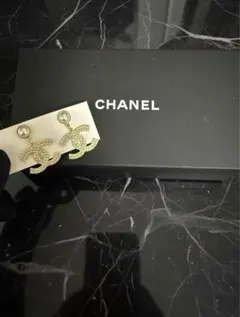 CHANEL CCロゴパールピアス　海外限定ノベルティ