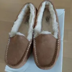 UGG モカシン　チェスナット