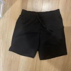 黒 ショートパンツ GU