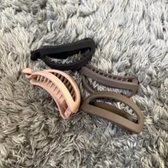 【新品】バレッタ　ヘアクリップ　髪留め　四色セット　ヘアアクセサリー