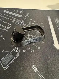 完売品 マグリール BRIEFING × コラボ MAG REEL ブラック - メルカリ