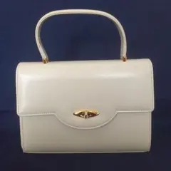 【ハナエモリ】ハンドバッグ フォーマル ゴールド金具 ホワイト レザー 付属品無