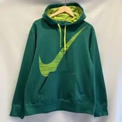 NIKE ナイキ　プルオーバーパーカー　グリーン　サーマフィット　Mサイズ