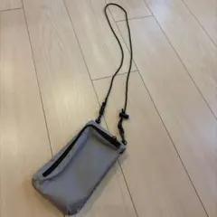 HUNTER ハンター ネックポーチ シルバー ボディバッグ - メルカリ