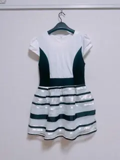 バイカラー 半袖ワンピース　白　黒　ホワイト　ブラック　ボーダー　ミニワンピース