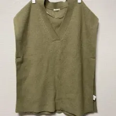 GU オリーブグリーン ニットベスト Sサイズ